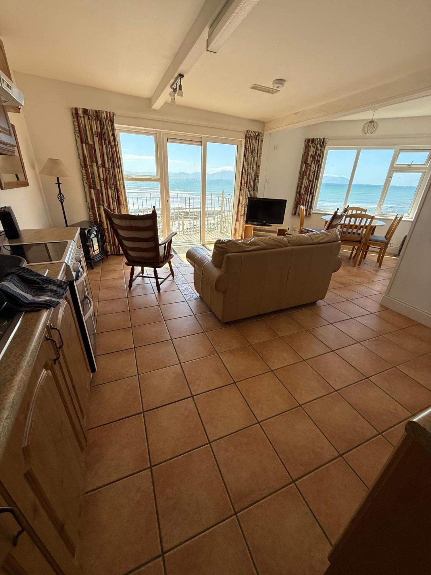 ONeills Apartments Ballyheigue Exterior foto