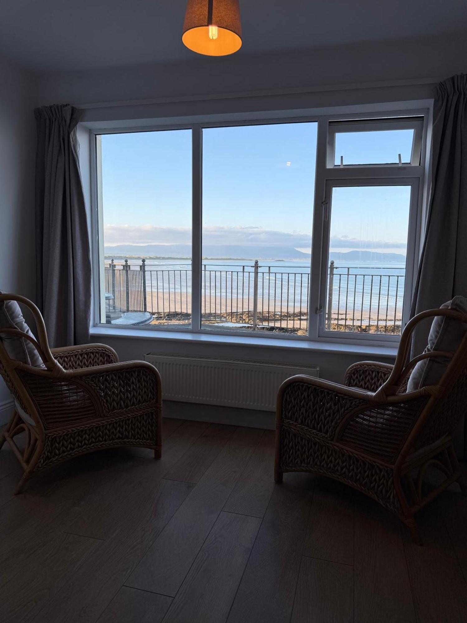 ONeills Apartments Ballyheigue Exterior foto